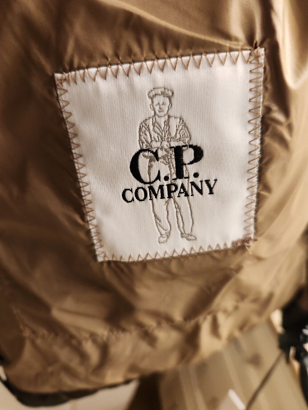 CP Company DD Shell Vest 0212 - Picture 9 of 12